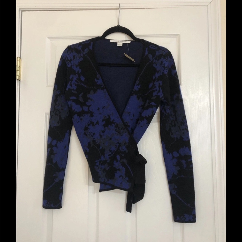 Diane Von Furstenberg Navy and Black Wrap Sweater XS